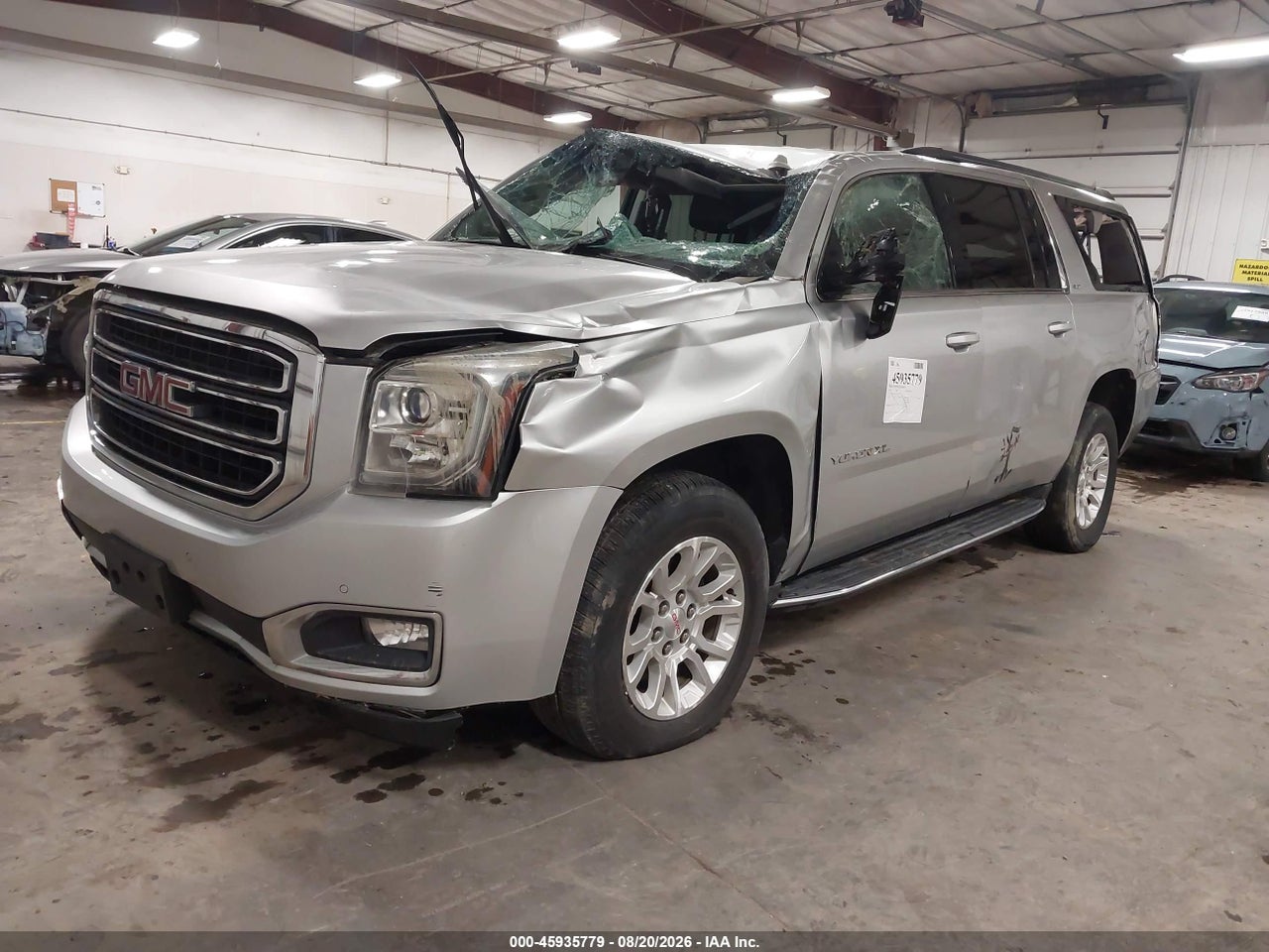 2017 GMC YUKON XL SLT · 2/11