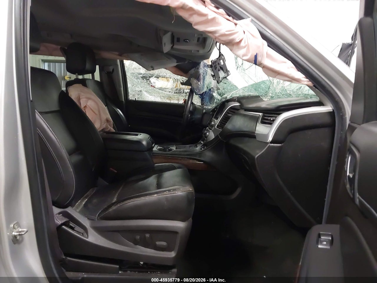 2017 GMC YUKON XL SLT · 5/11