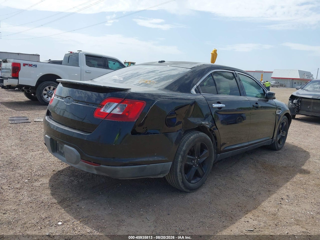 2010 FORD TAURUS SEL · 4/11