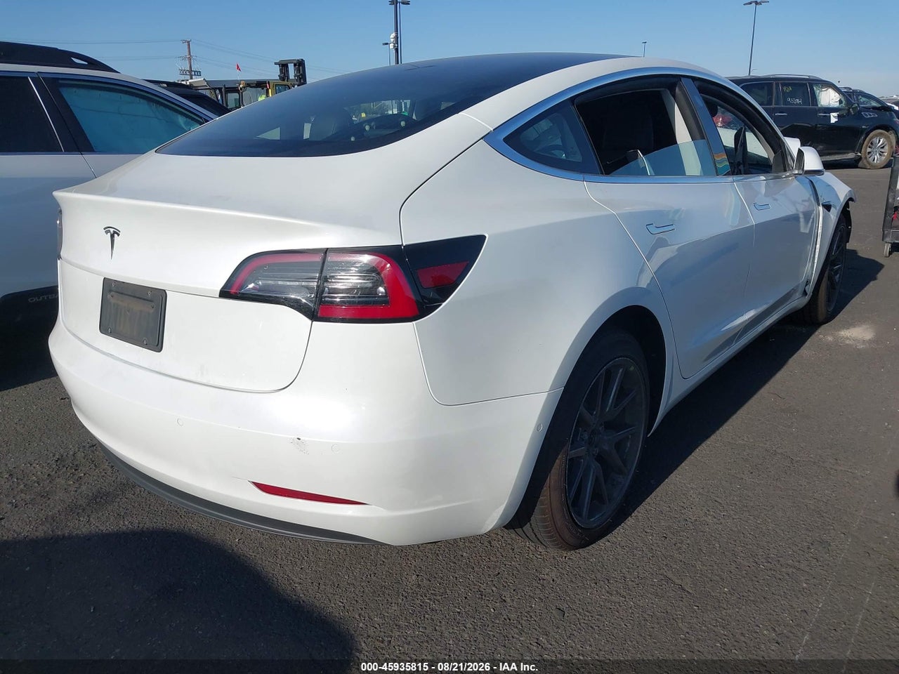 2018 TESLA MODEL 3 LONG RANGE/MID RANGE · 4/6