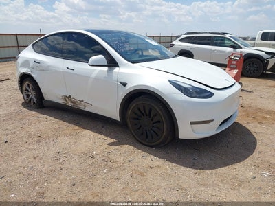 7SAYGDED4RF****** · 2024 TESLA MODEL Y LONG RANGE SINGLE MOTOR REAR-WHEEL DRIVE/RWD