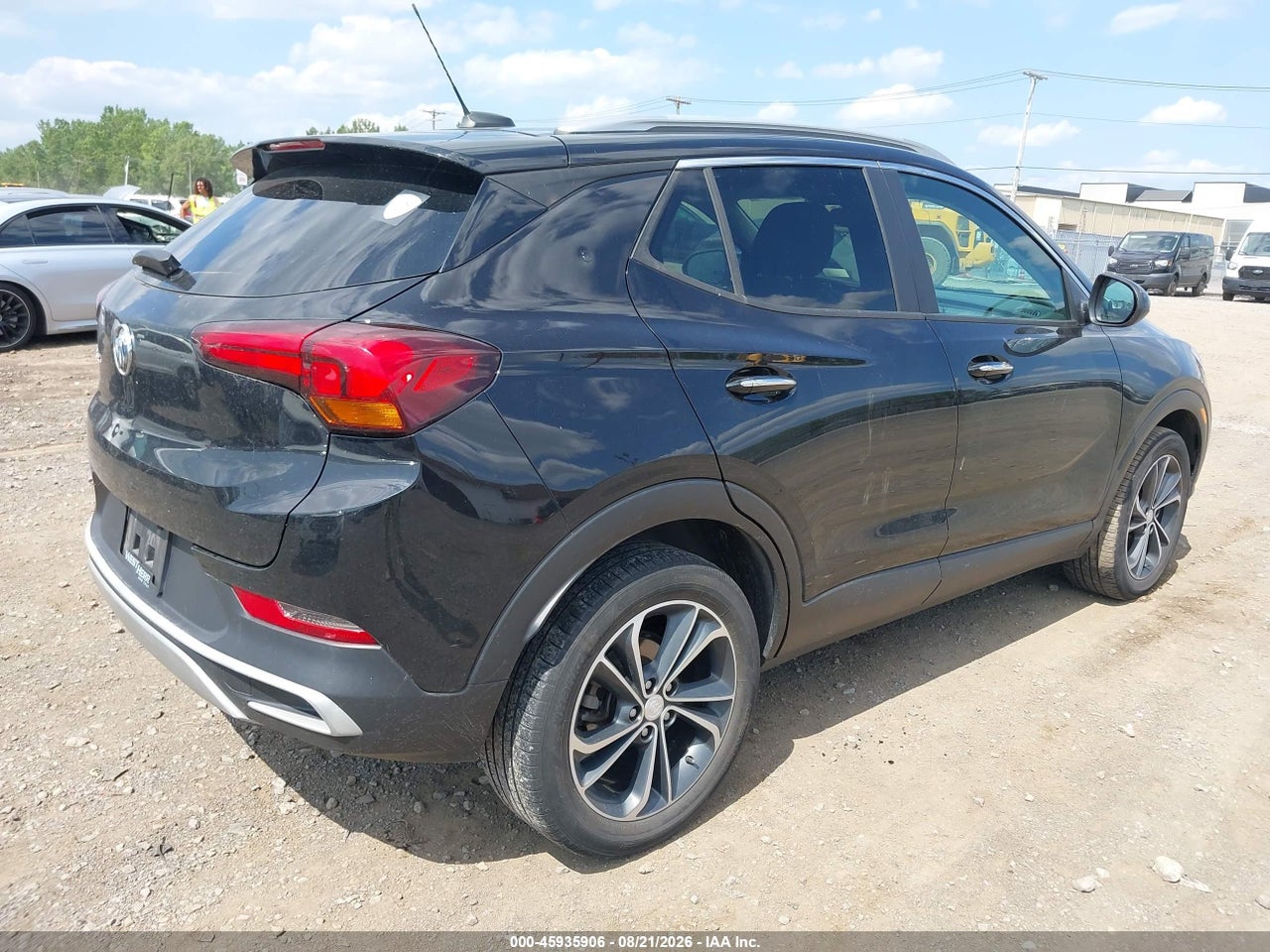 2021 BUICK ENCORE GX FWD SELECT · 4/11