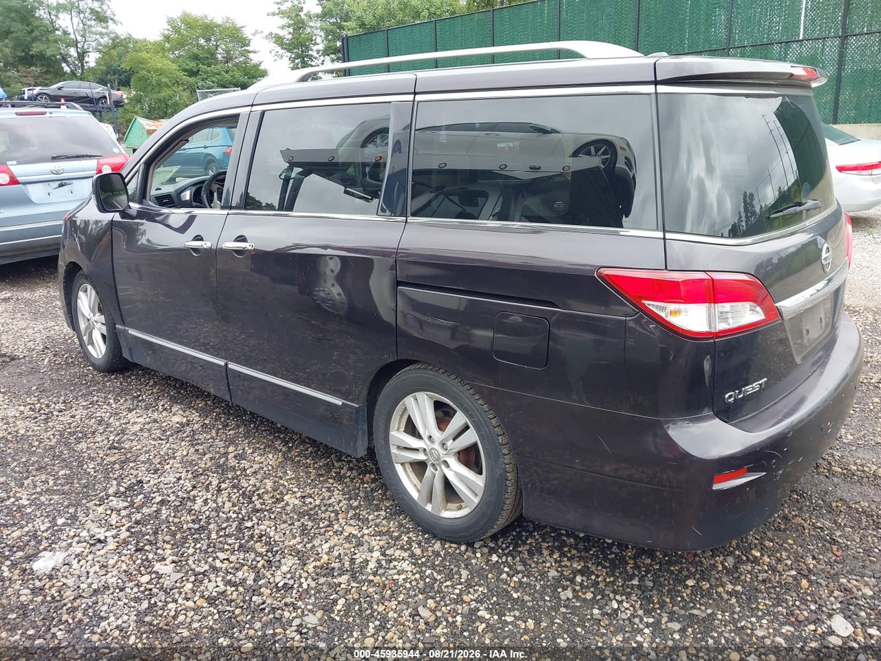 2011 NISSAN QUEST LE · 3/11