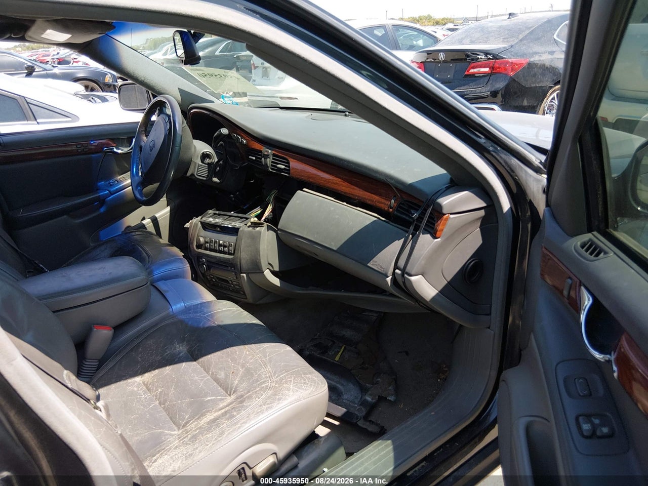 2001 CADILLAC DEVILLE STANDARD · 5/10