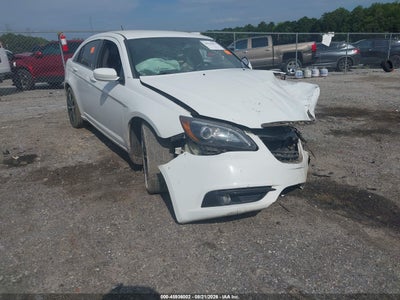 1C3CCBBB4DN****** · 2013 CHRYSLER 200 TOURING