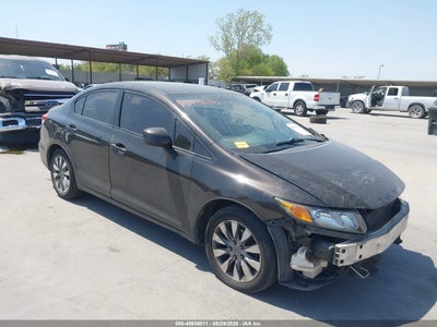 19XFB2F53DE****** · 2013 HONDA CIVIC LX