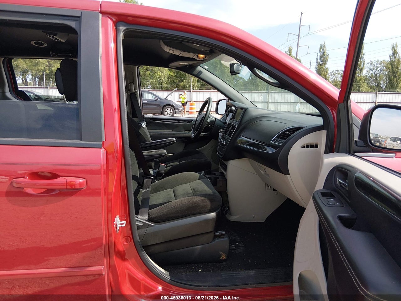 2015 DODGE GRAND CARAVAN SE PLUS · 5/11