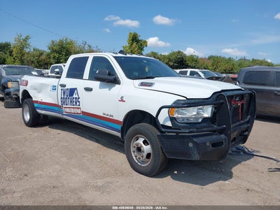 2022 RAM 3500 TRADESMAN 4X4 8' BOX