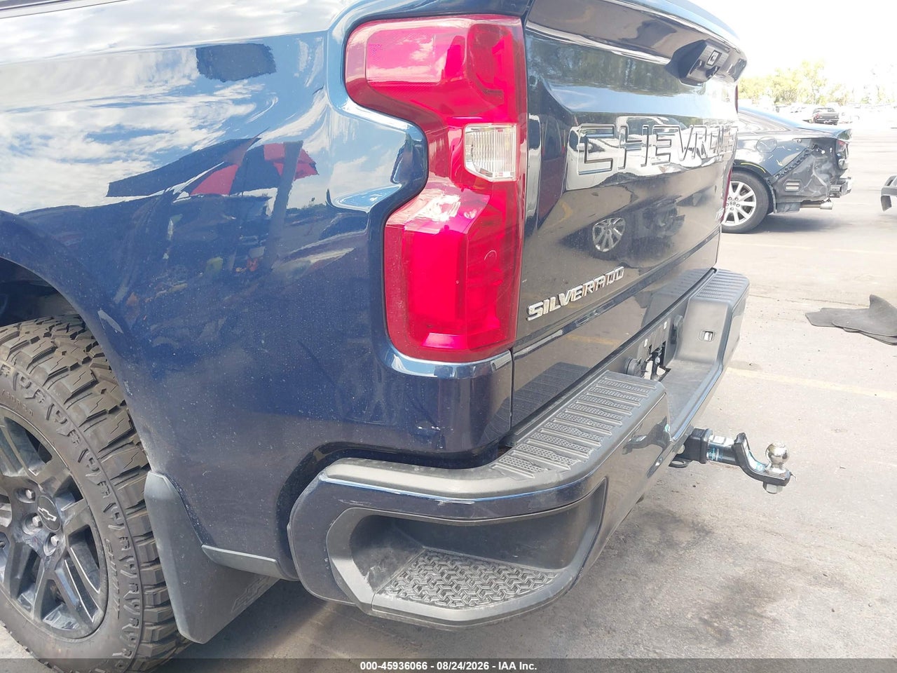 2023 CHEVROLET SILVERADO 1500 4WD  SHORT BED RST · 6/11