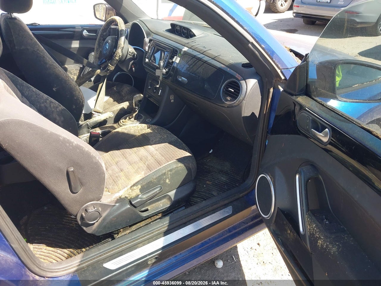 2012 VOLKSWAGEN BEETLE 2.0T TURBO · 5/11