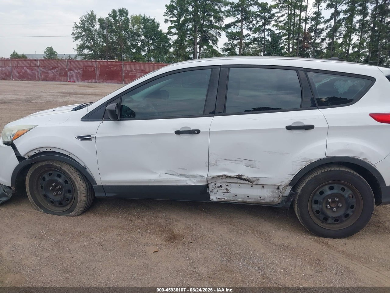 2015 FORD ESCAPE S · 6/11