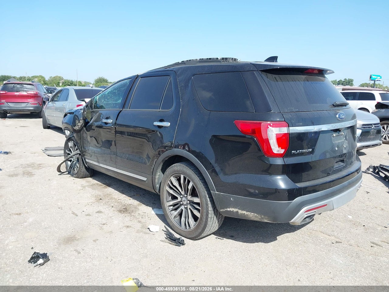 2017 FORD EXPLORER PLATINUM · 3/10