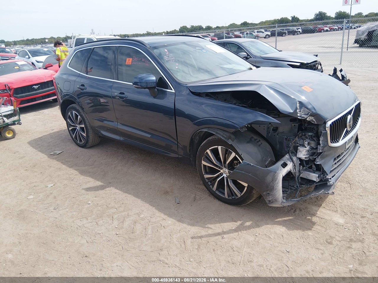 YV4L12RK4N1****** · 2022 VOLVO XC60 B5 MOMENTUM