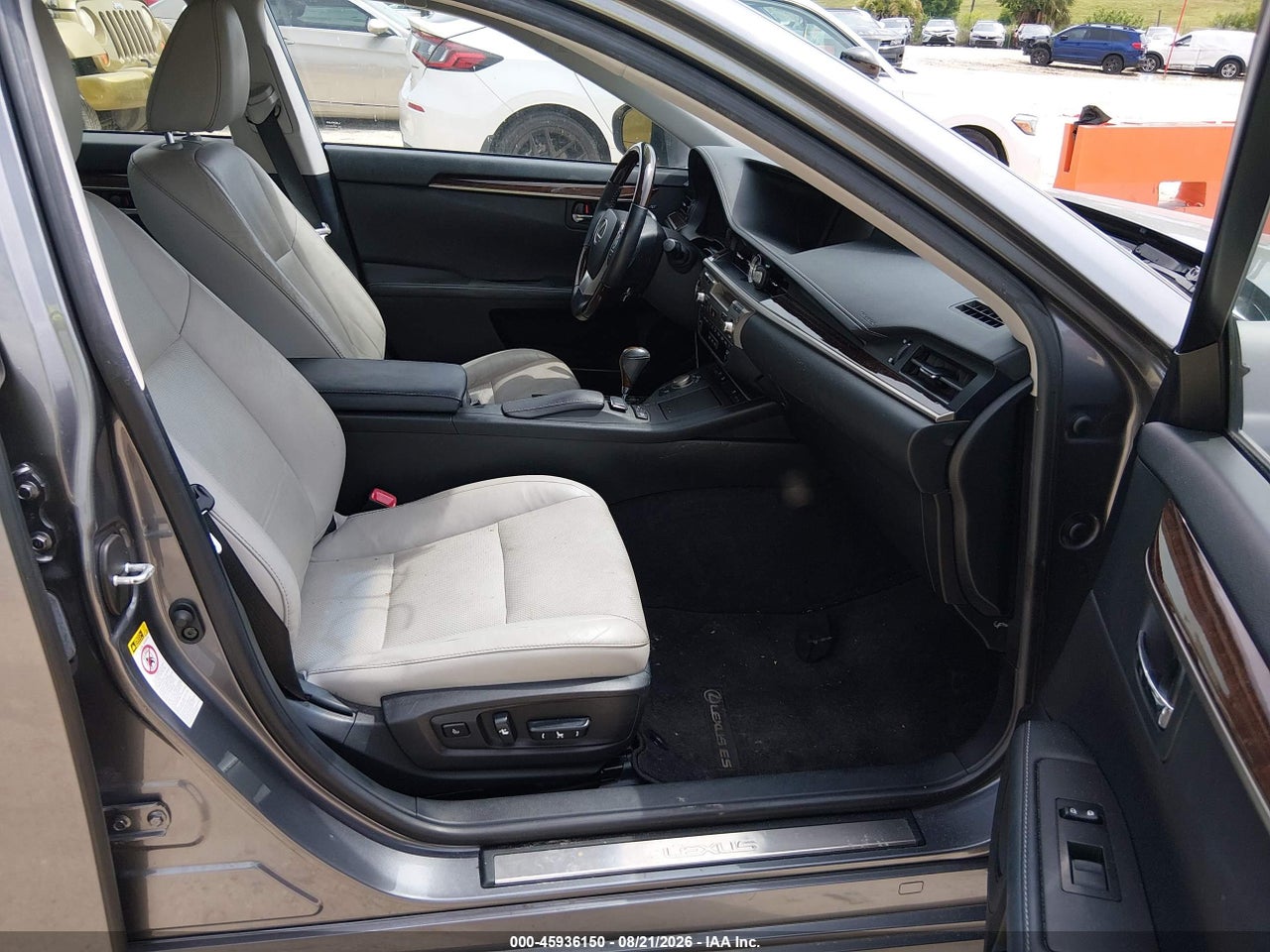 2014 LEXUS ES 350 · 5/11