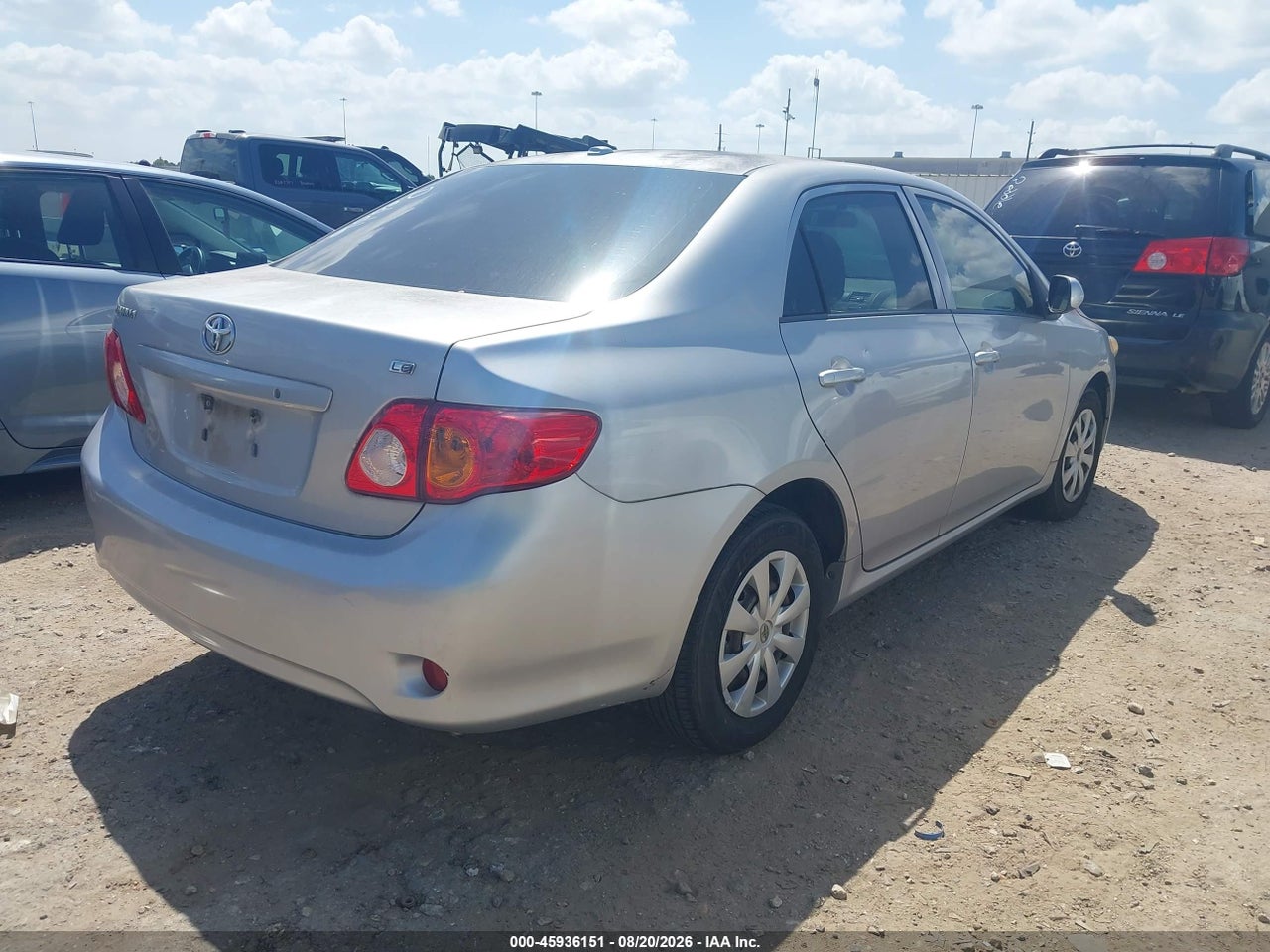 2010 TOYOTA COROLLA LE · 4/11
