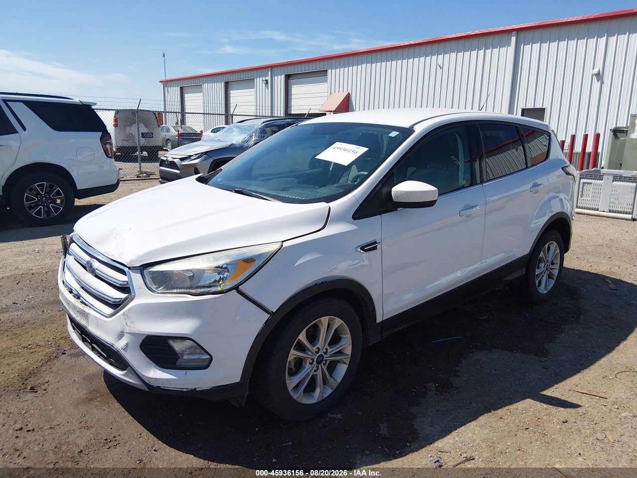 2017 FORD ESCAPE SE · 2/11