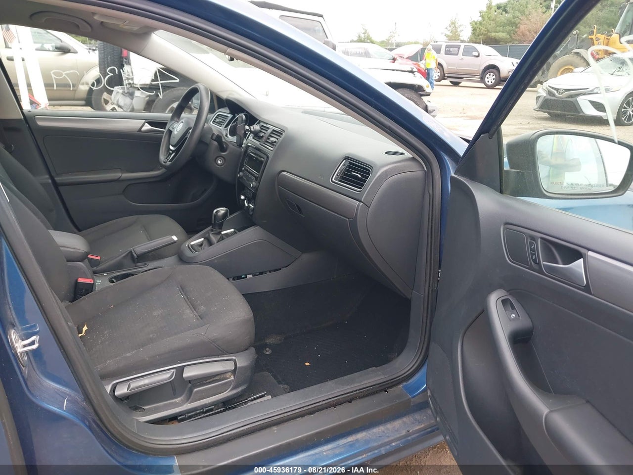 2015 VOLKSWAGEN JETTA 2.0L TDI S · 5/11