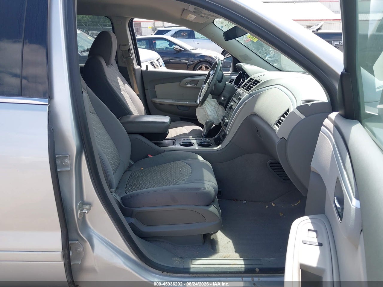 2012 CHEVROLET TRAVERSE LT W/1LT · 5/10
