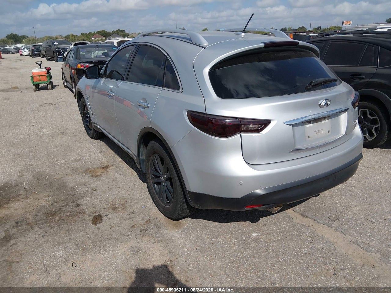 2017 INFINITI QX70 · 3/11