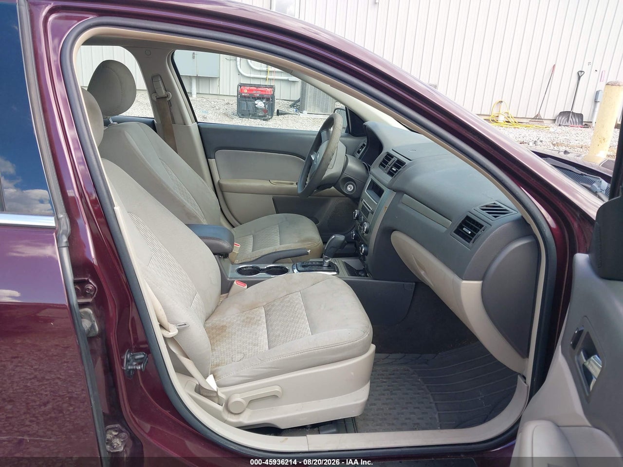 2011 FORD FUSION SE · 5/11