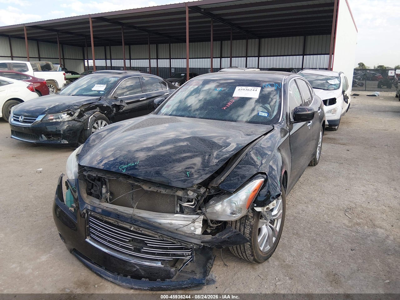 2012 INFINITI M37 · 2/11