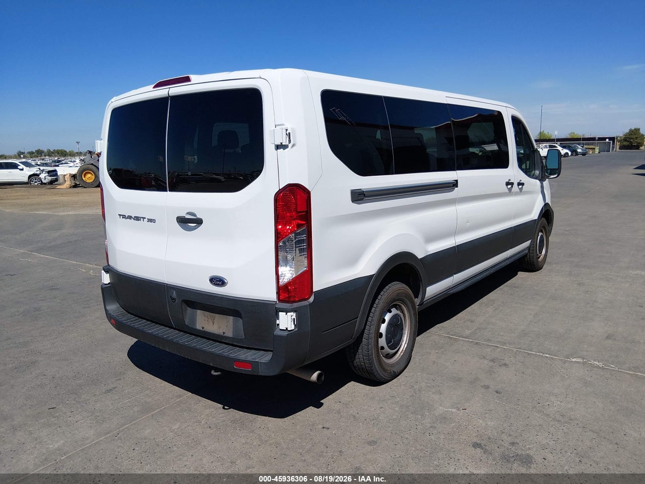 2021 FORD TRANSIT-350 PASSENGER VAN XL · 4/11