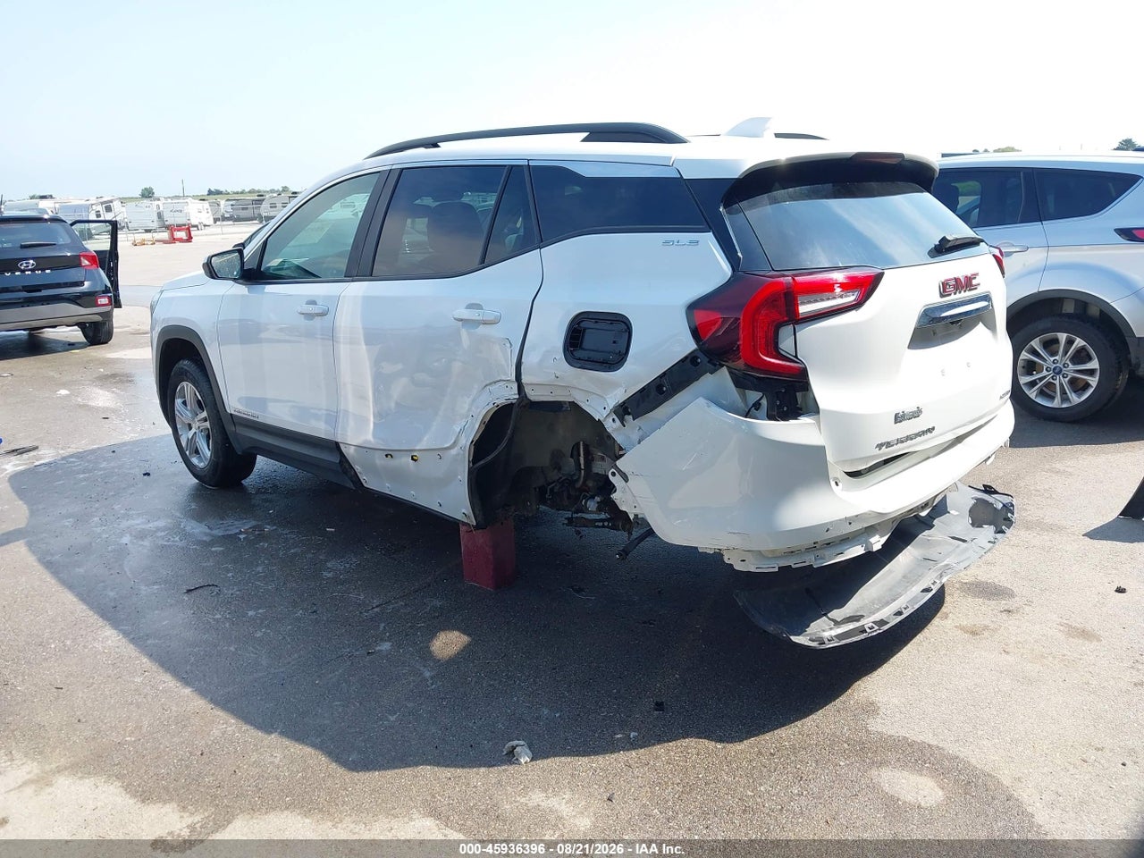 2022 GMC TERRAIN AWD SLE · 3/11
