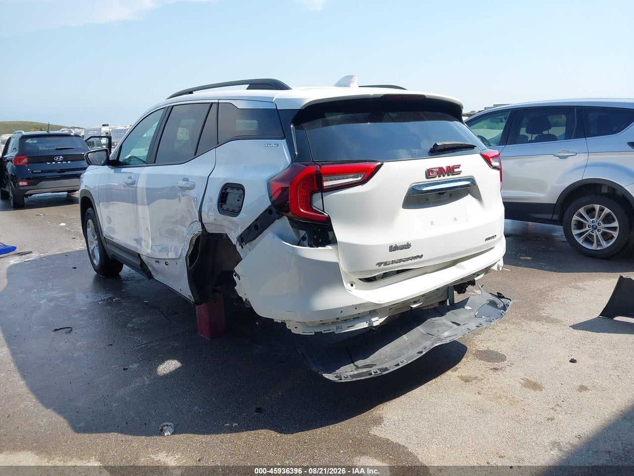 2022 GMC TERRAIN AWD SLE · 6/11