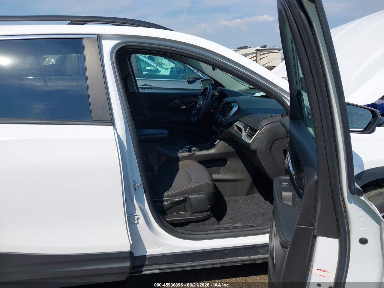 2022 GMC TERRAIN AWD SLE · 5/11