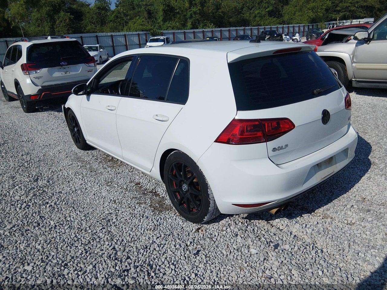 2016 VOLKSWAGEN GOLF TSI S 4-DOOR · 3/10