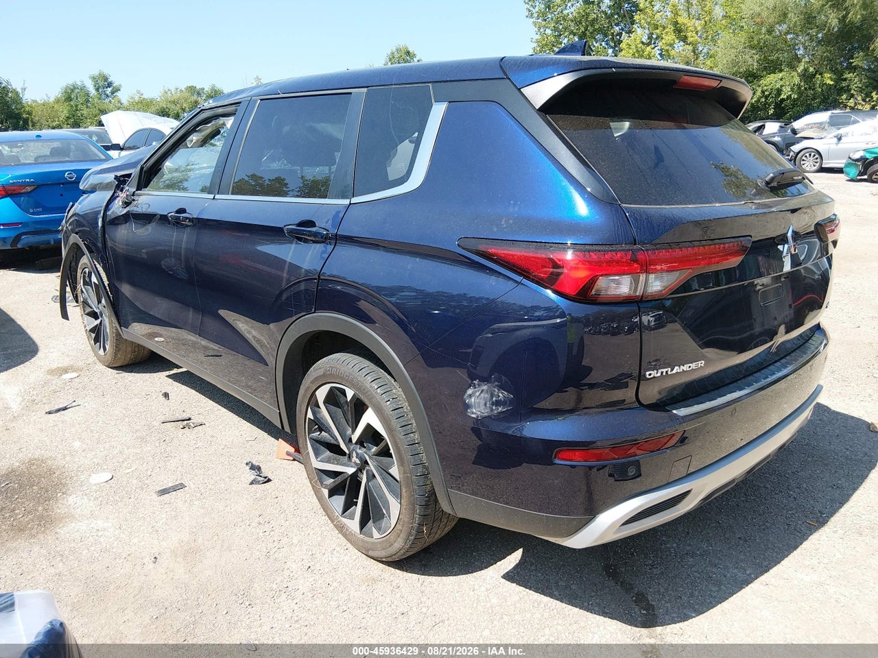 2022 MITSUBISHI OUTLANDER · 3/10