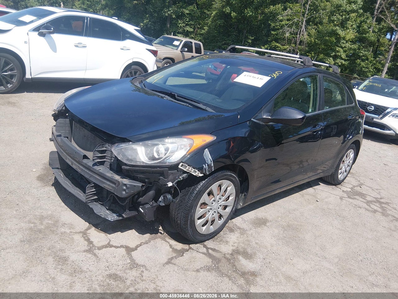 2017 HYUNDAI ELANTRA GT · 2/11
