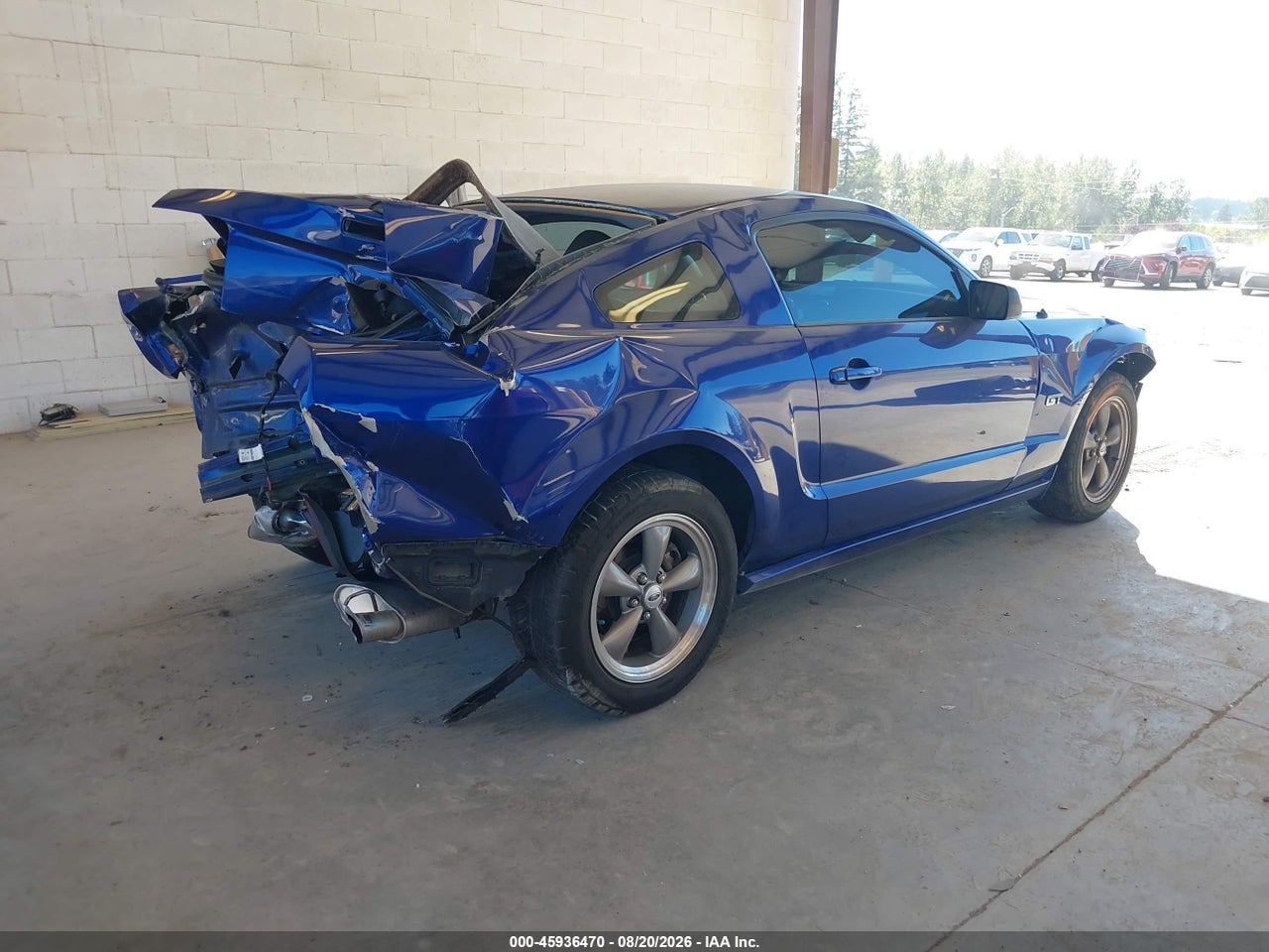 2005 FORD MUSTANG GT DELUXE/GT PREMIUM · 4/11