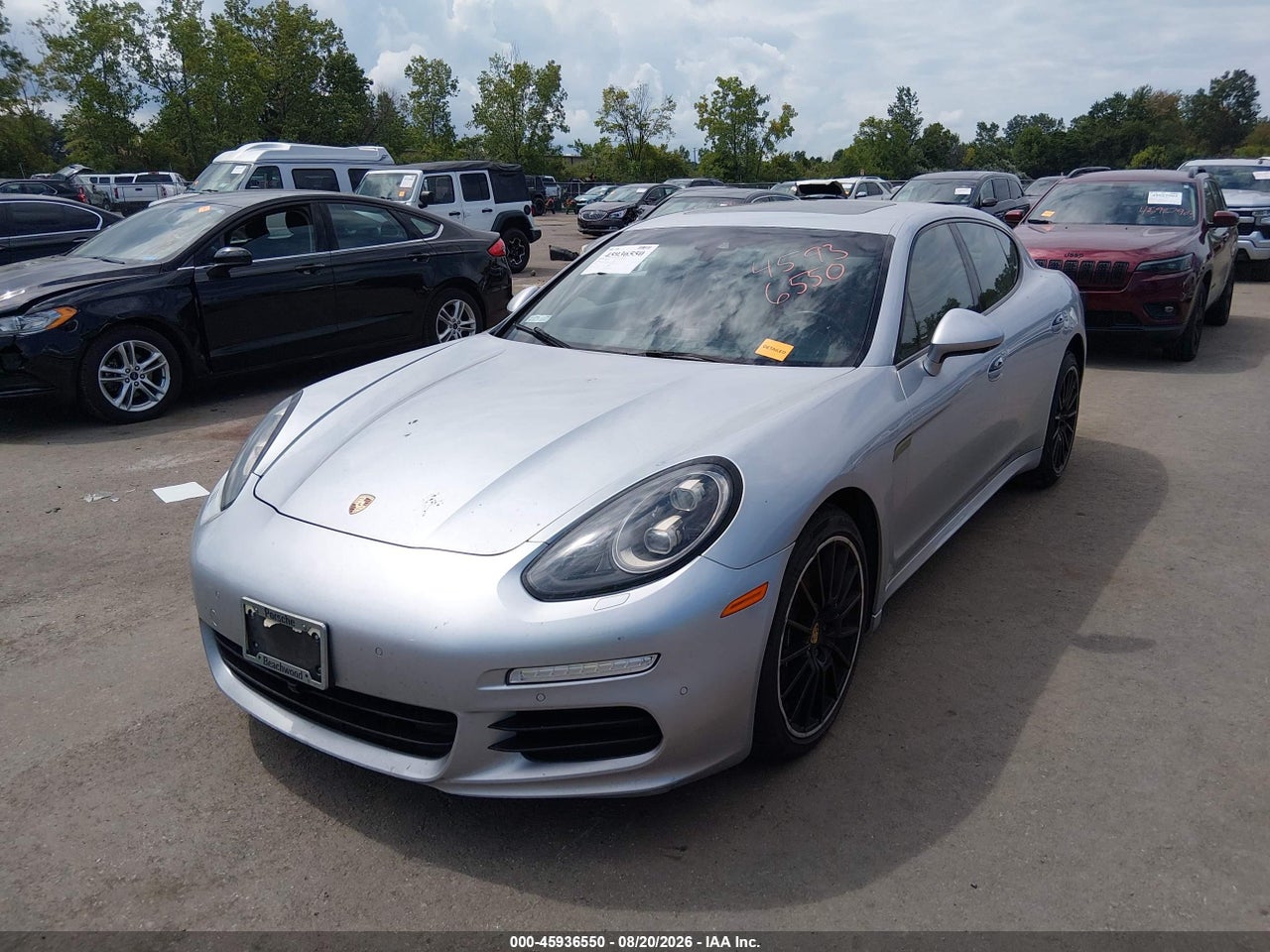 WP0AA2A74GL****** · 2016 PORSCHE PANAMERA 4 · 2/11