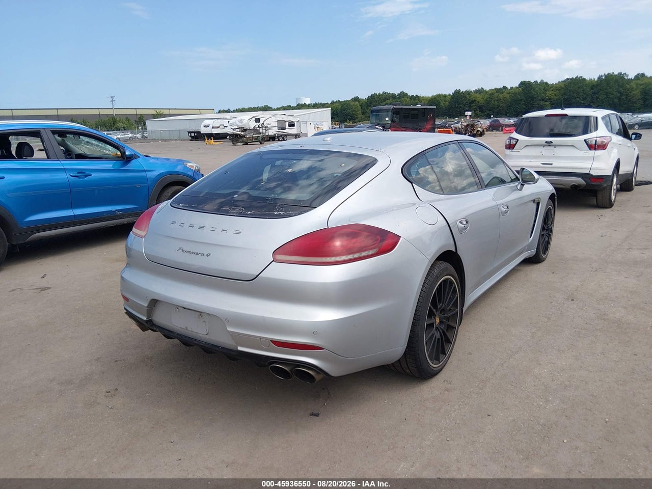WP0AA2A74GL****** · 2016 PORSCHE PANAMERA 4 · 4/11