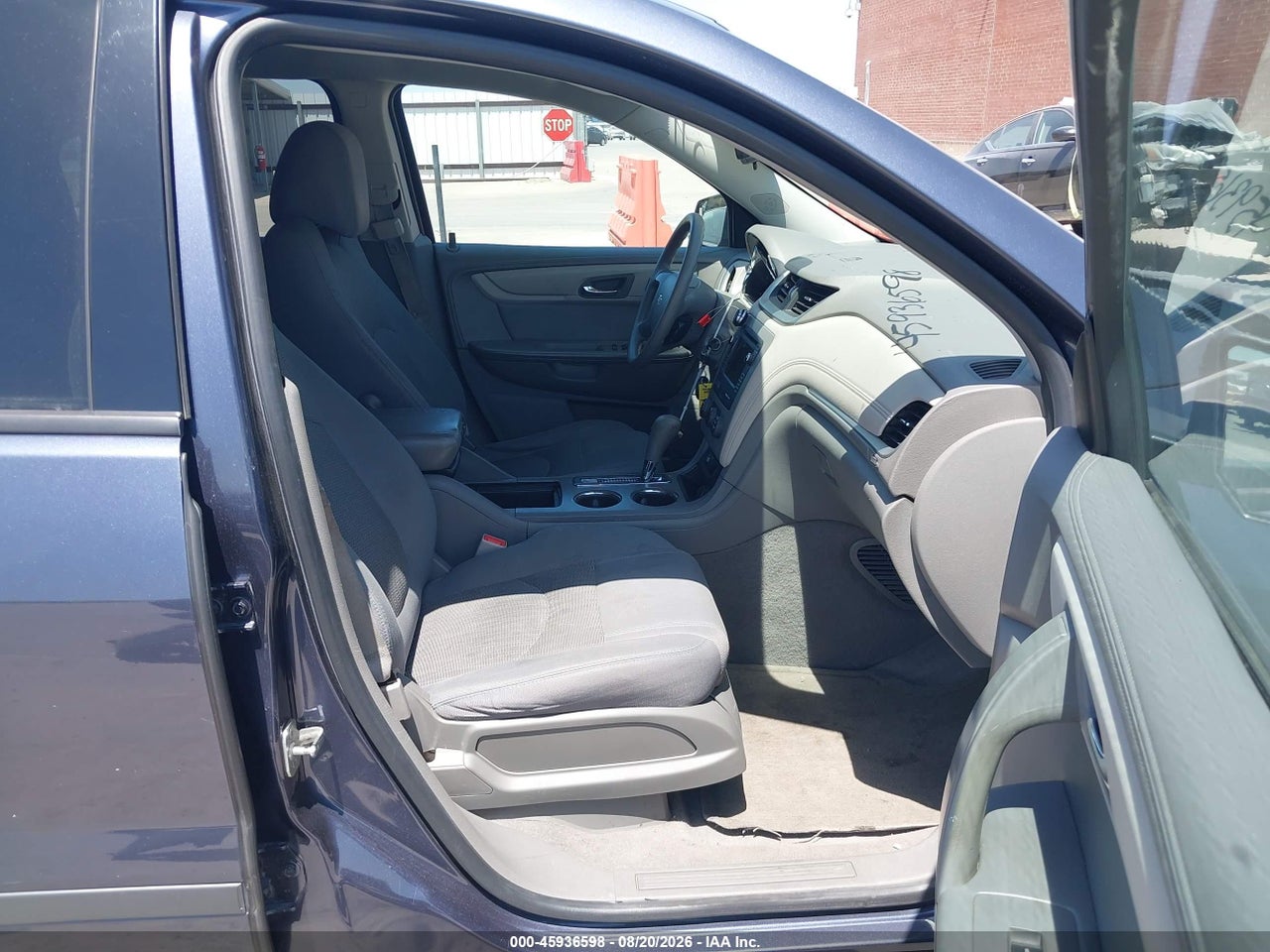 2014 CHEVROLET TRAVERSE LS · 5/11