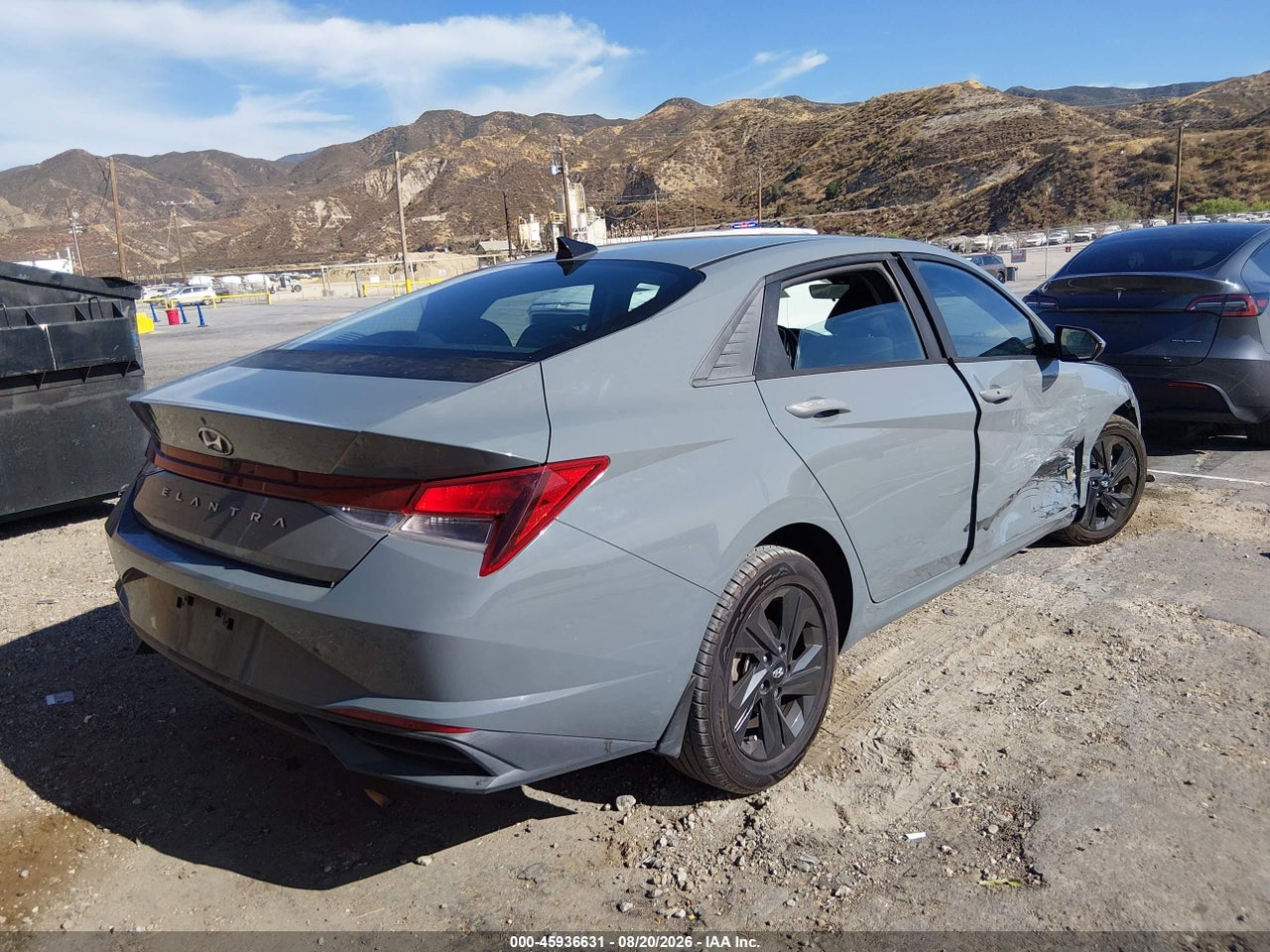 2022 HYUNDAI ELANTRA SEL · 4/11