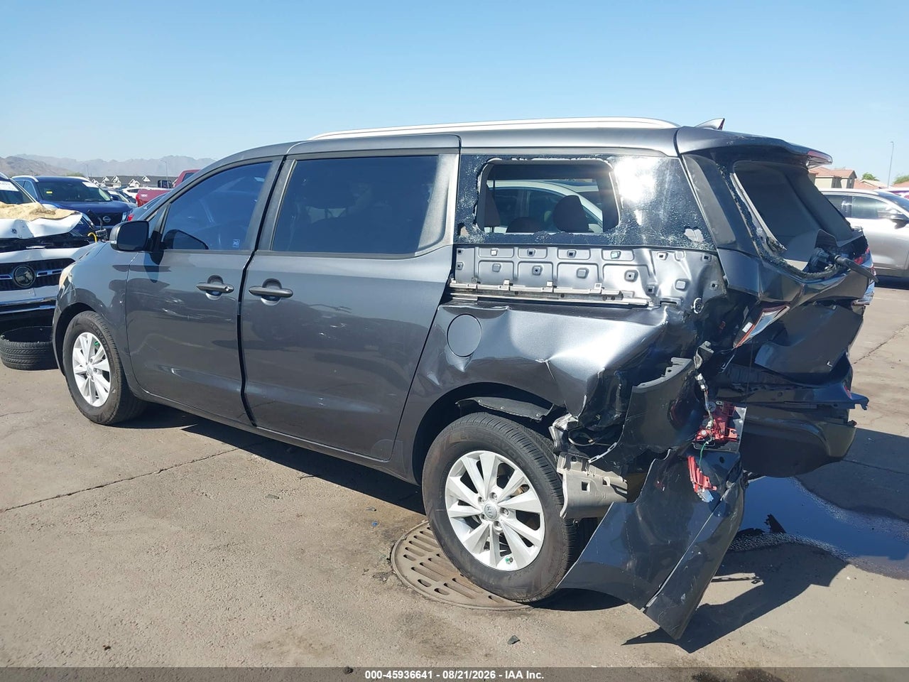 2016 KIA SEDONA LX · 3/11