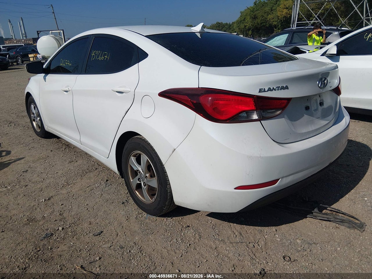 2015 HYUNDAI ELANTRA SE · 3/11
