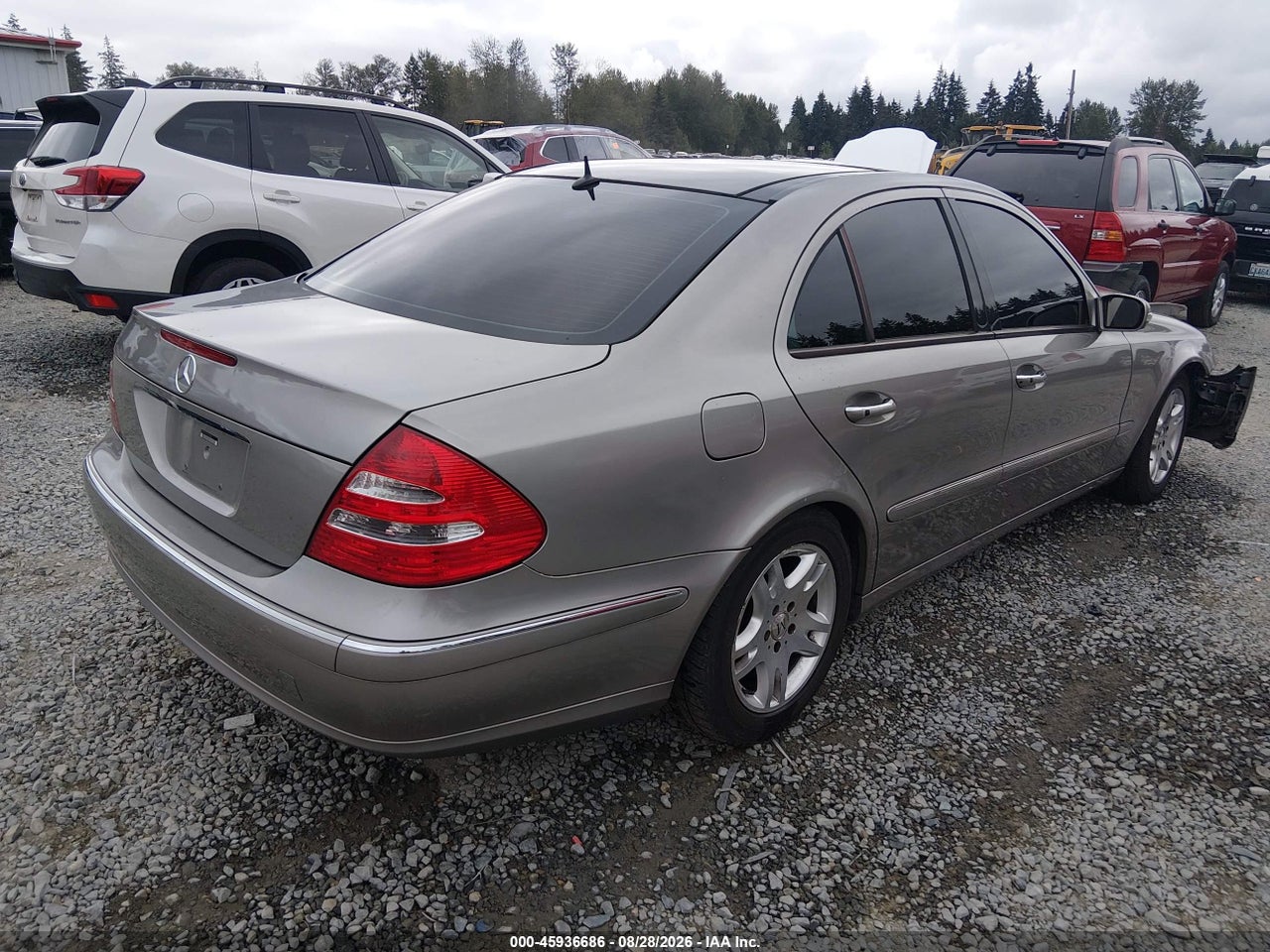 2003 MERCEDES-BENZ E 320   · 4/11