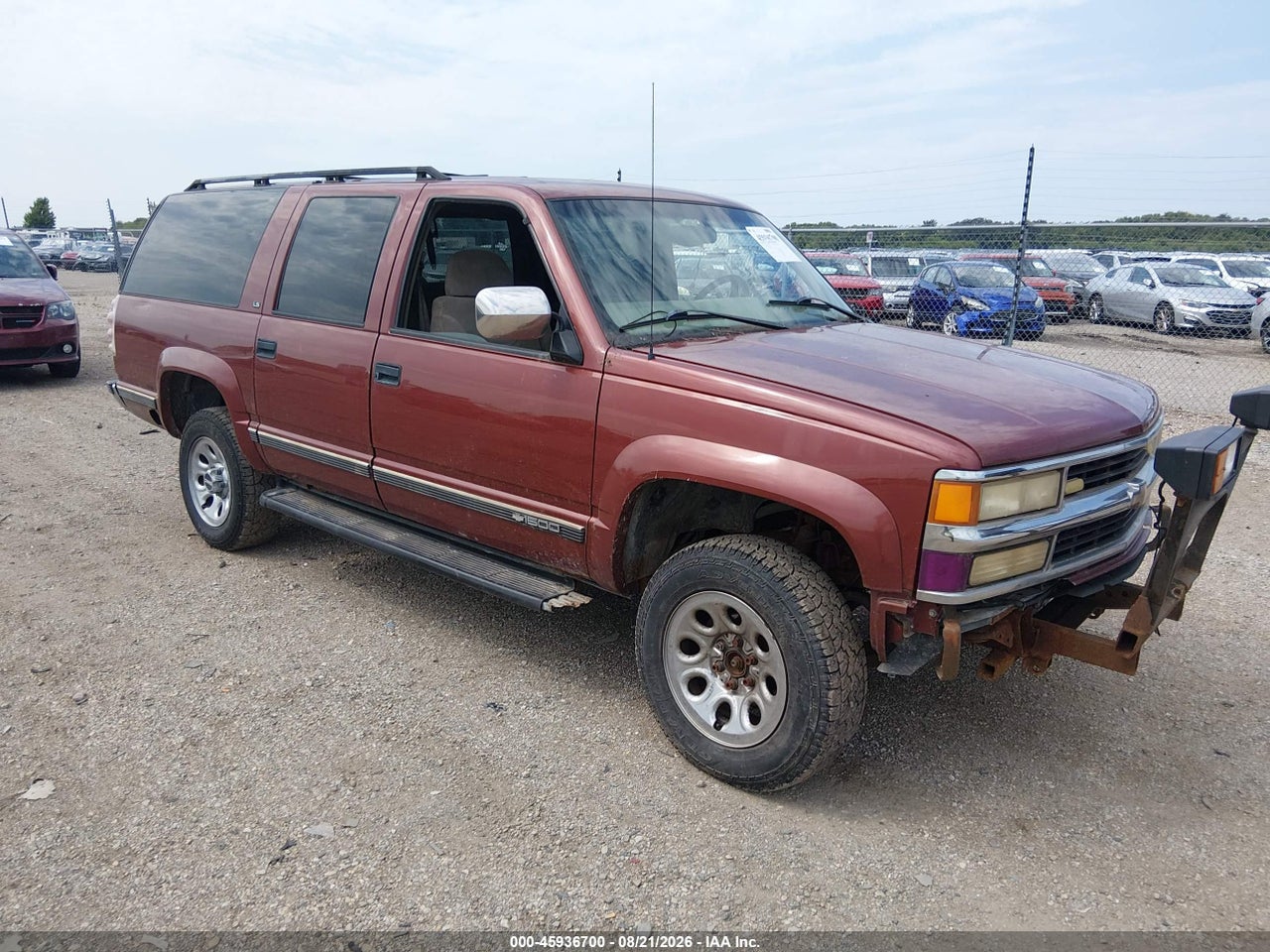 1999 CHEVROLET SUBURBAN 1500 LT