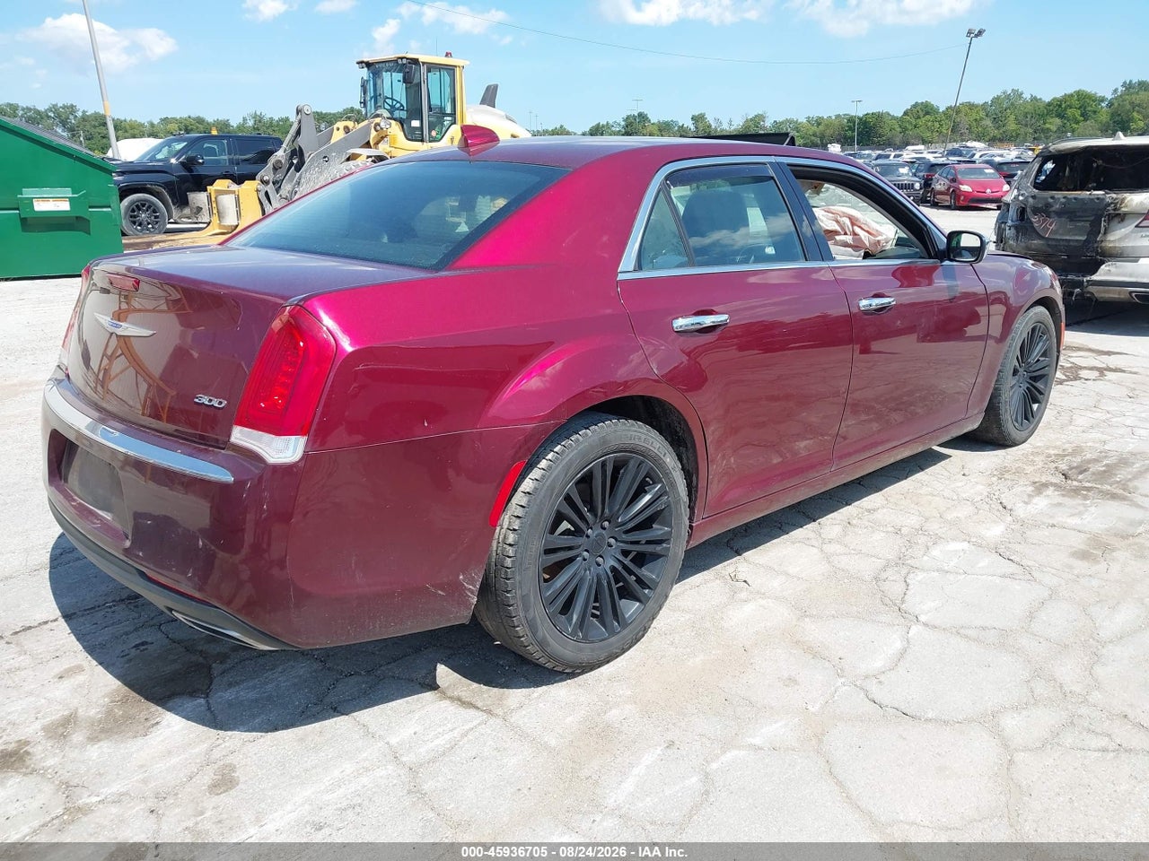 2019 CHRYSLER 300 LIMITED · 4/10