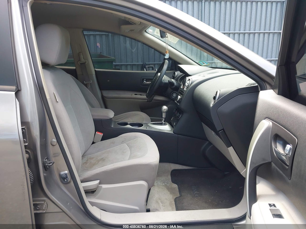 2014 NISSAN ROGUE SELECT S · 5/11