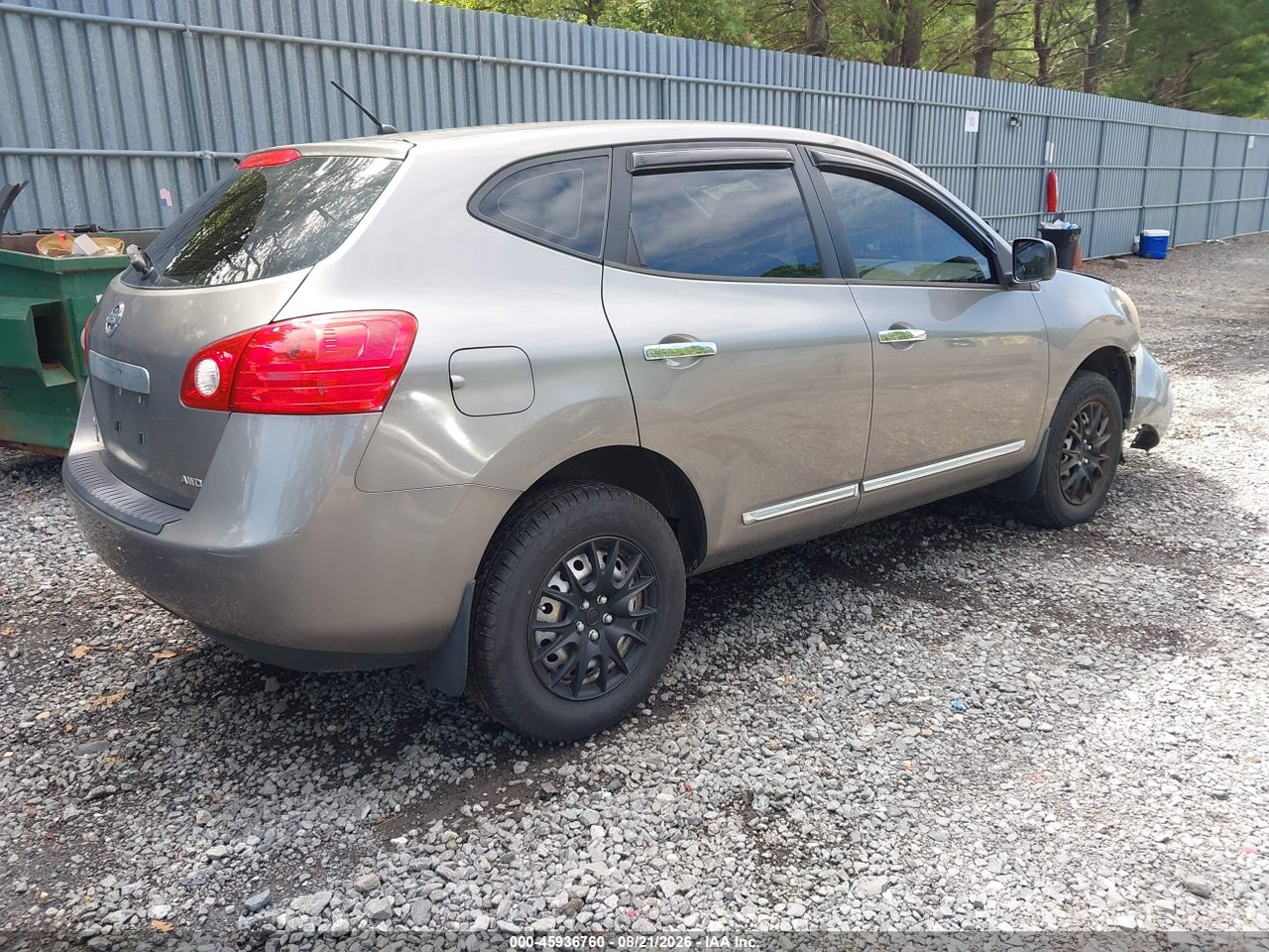 2014 NISSAN ROGUE SELECT S · 4/11