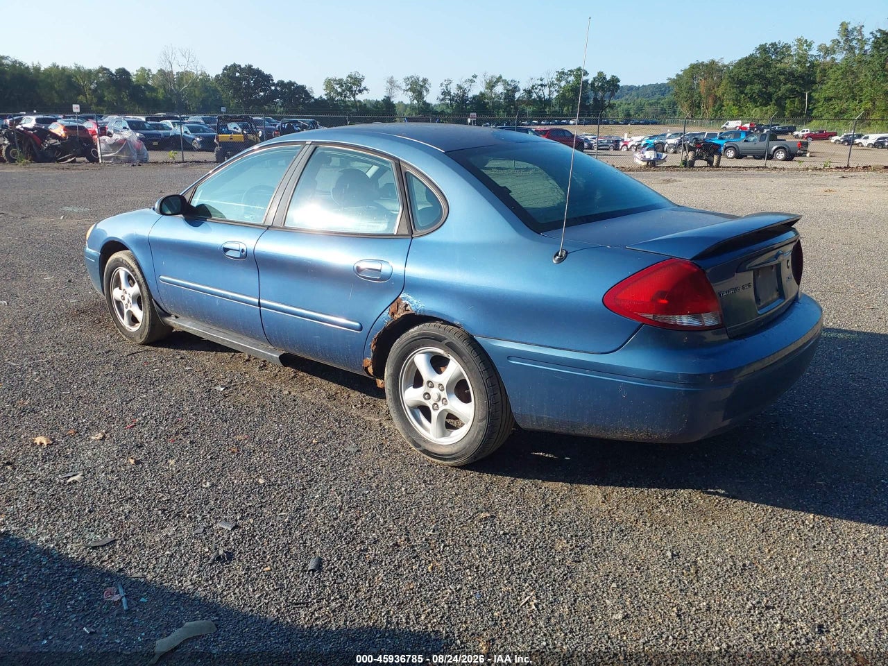 2004 FORD TAURUS SES · 3/11