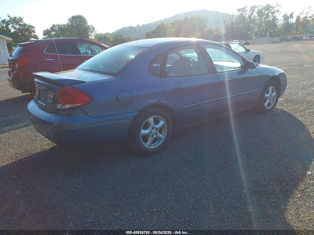 2004 FORD TAURUS SES · 4/11