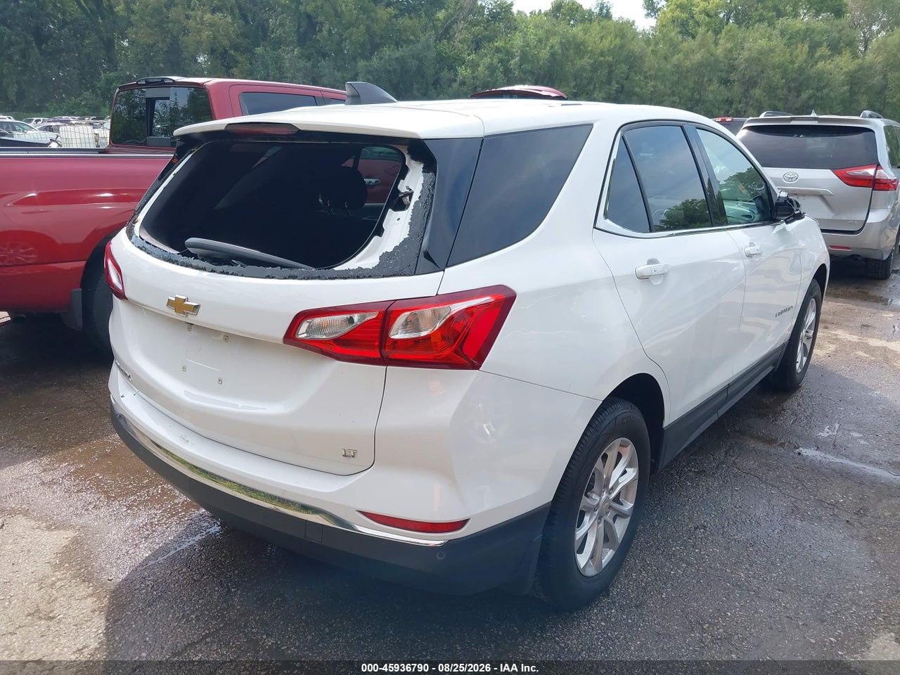 2019 CHEVROLET EQUINOX LT · 4/11