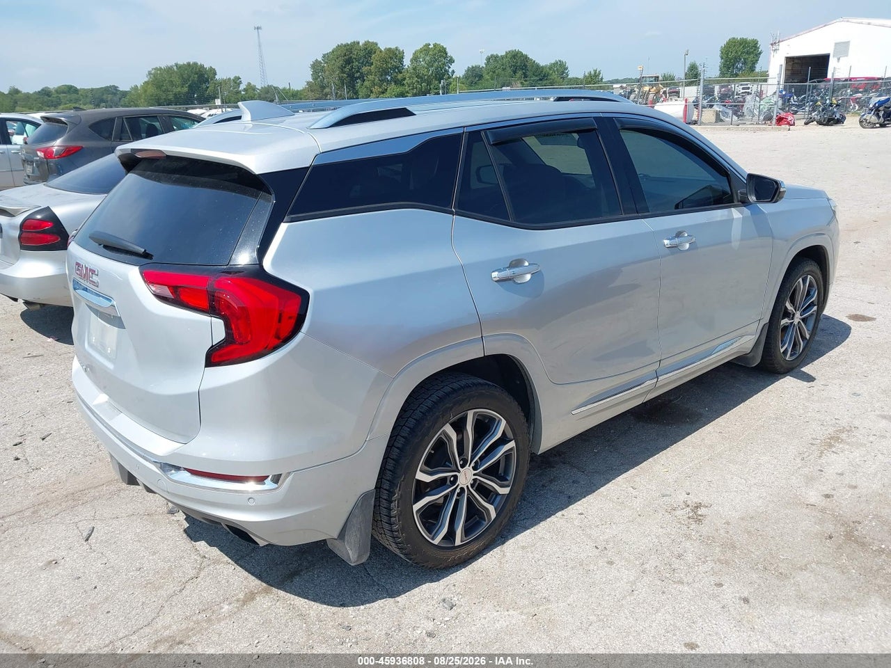 2018 GMC TERRAIN DENALI · 4/11