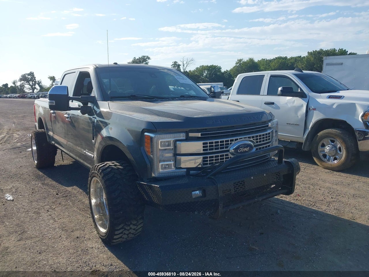 1FT7W2BT9JE****** · 2018 FORD F-250 PLATINUM