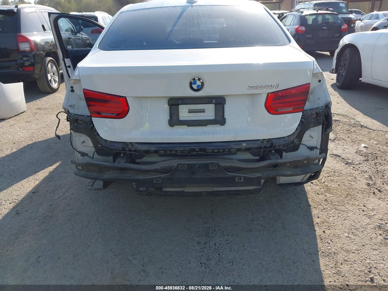 2017 BMW 320I · 6/11